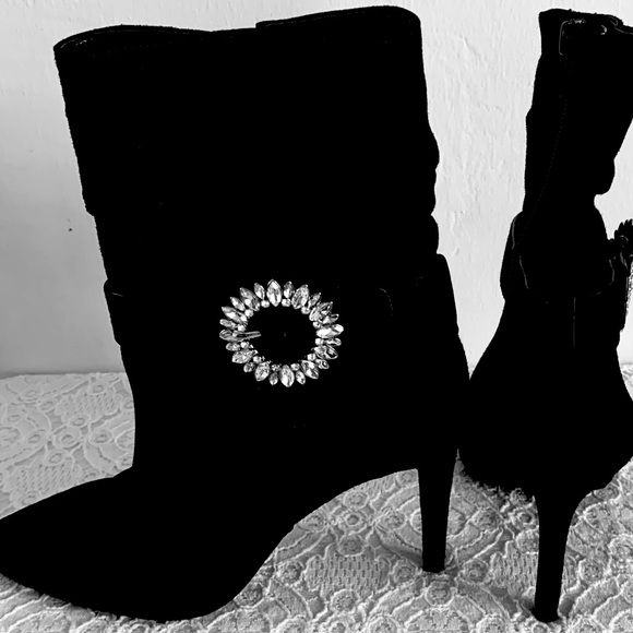 Michael Kors~Classy Suede/Leather Ankle Boots, with Stunning Attached Crystals. - Picture 5 of 8